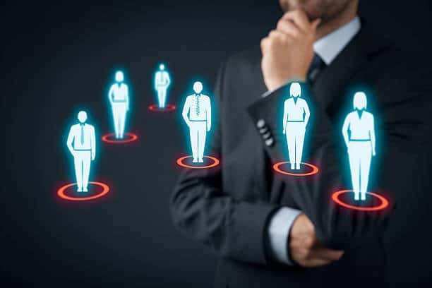 كيف تختار شركة تعرف جمهورك المحلي بعمق؟