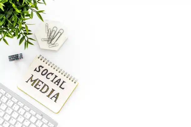 إدارة صفحات السوشال ميديا باحتراف