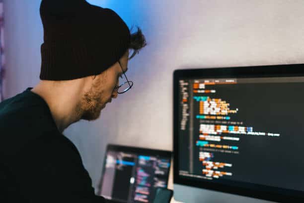 اشطر مبرمج في سوريا